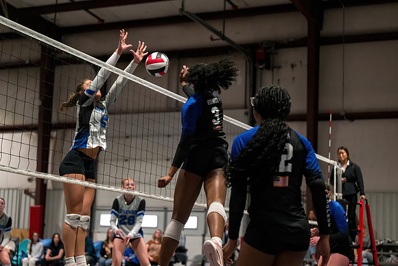 FE161vSpikers-54