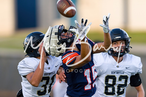 HJVFB-090224-35